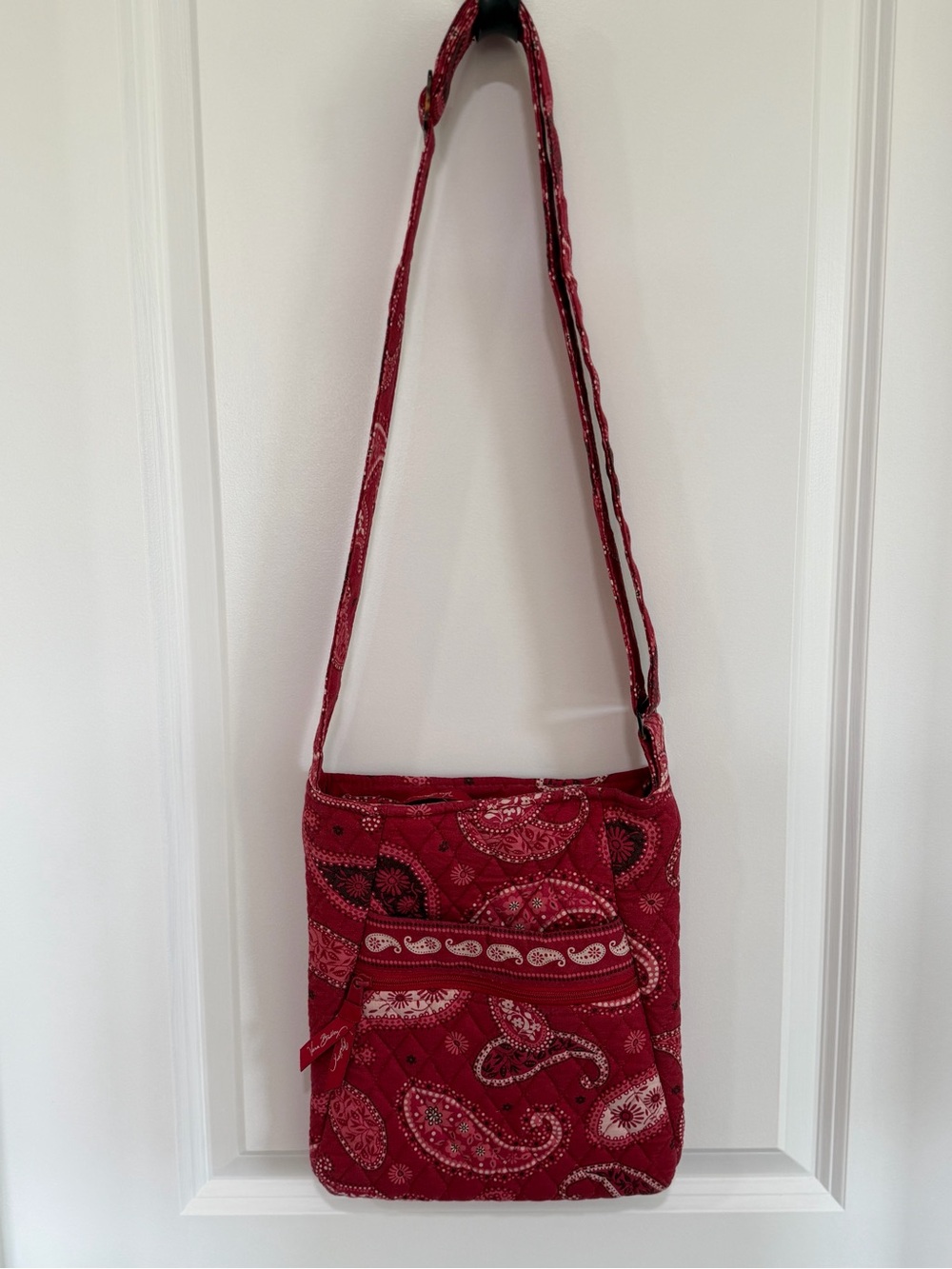 Vera Bradley Red Paisley Quilted Crossbody Shoulder Bag Purse Adjustable Strap